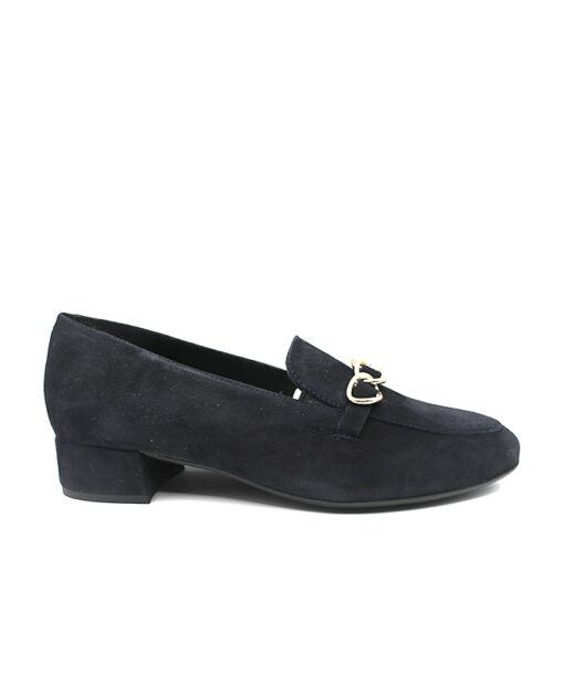 Alternative view of D'chicas (1401)-NAVY