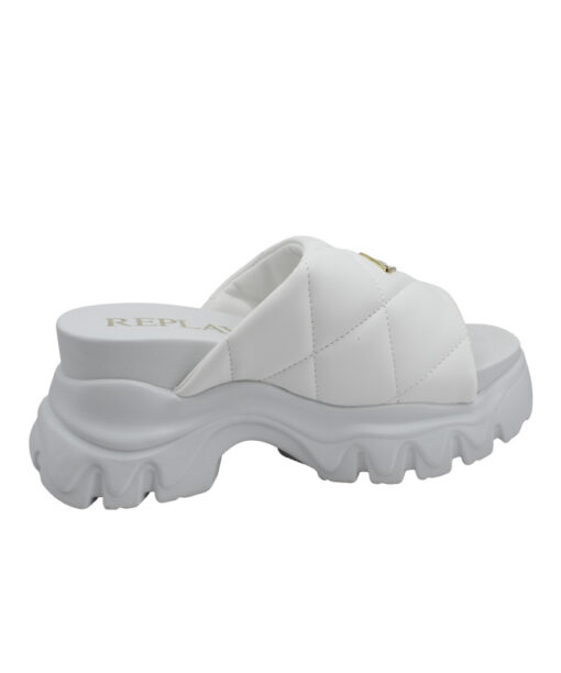 Alternative view of REPLAY (RSIS0002S-0061)-WHITE